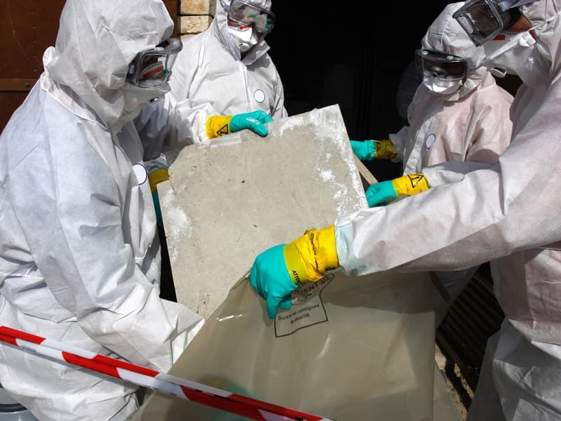 Asbestos removal Sydney - licensed specialists in protective equipment
